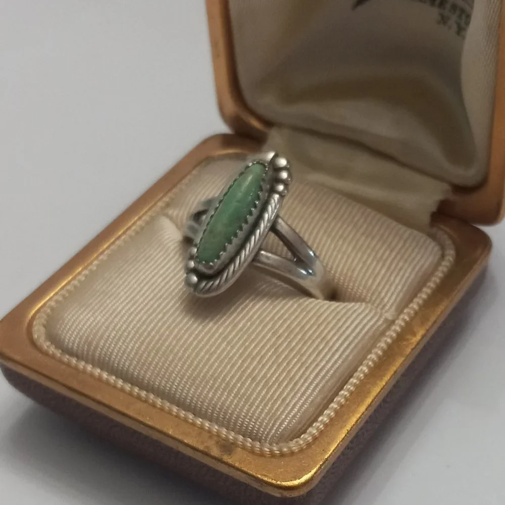 Vintage Bell Trading Post Sterling Silver and Turquoise Ring - Picture 2 of 8